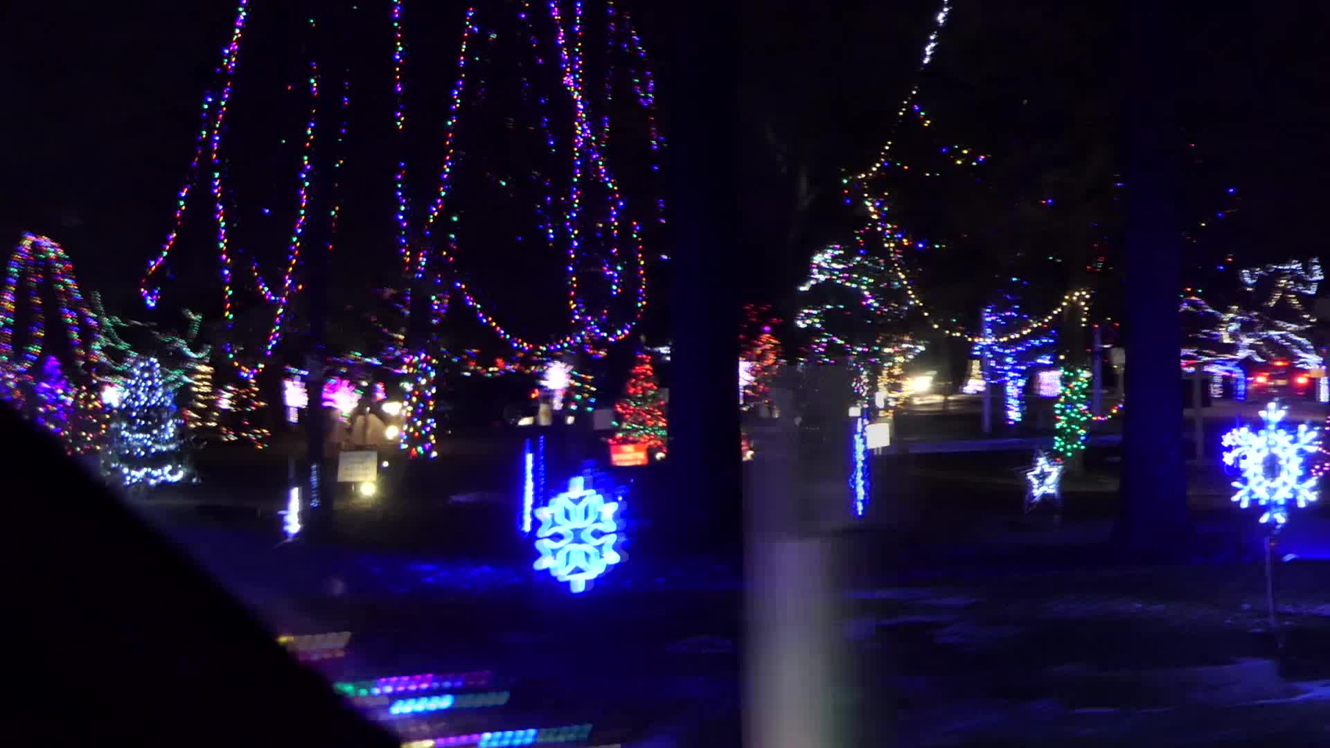 CHRISTMAS LIGHTS DriveThru Dec. 25th 2020 Oconto Wisconsin RallyPoint