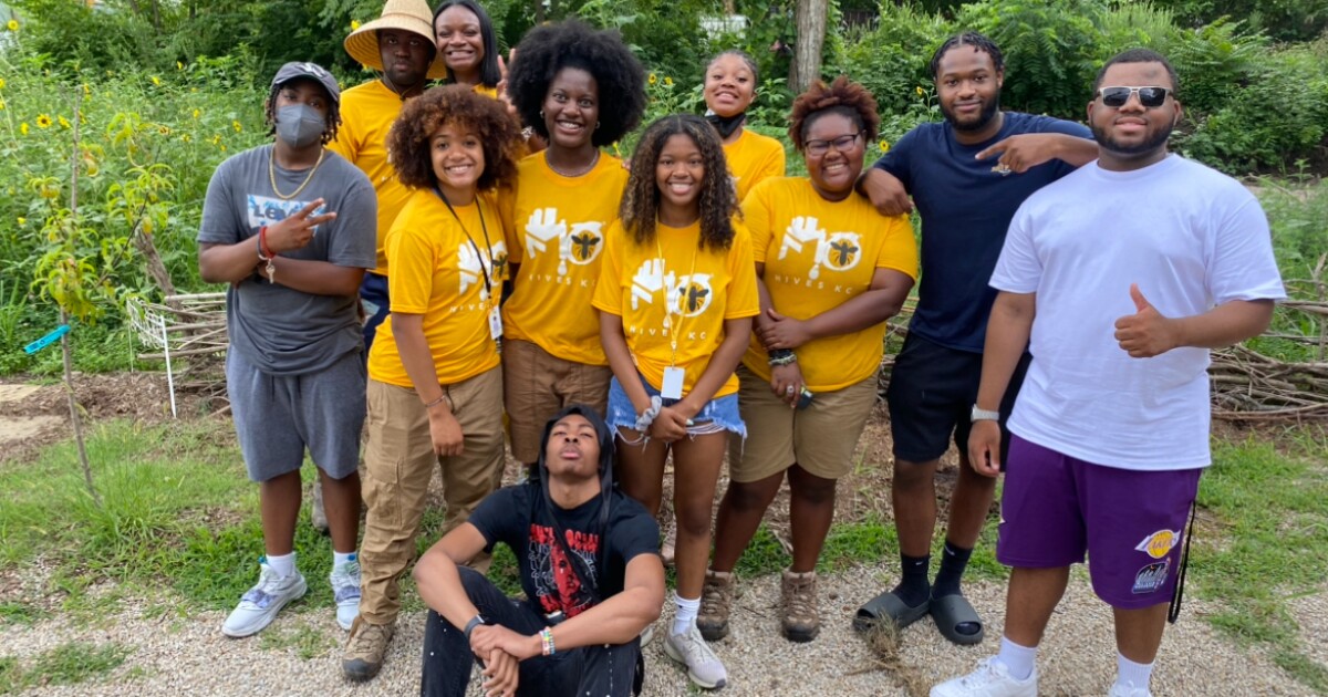 Kansas City's urban beekeepers say pollinators 'empower' community with