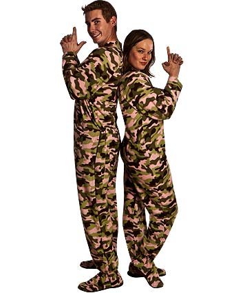 J735 pg pink brown camo pajamas