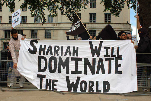 Protesters   shariah law picture
