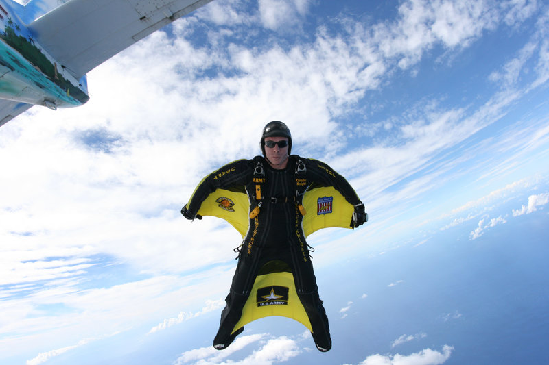 Wingsuit1